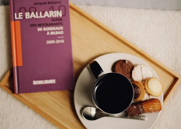 A 100 Metros De La Playa Zurriola San Sebastian